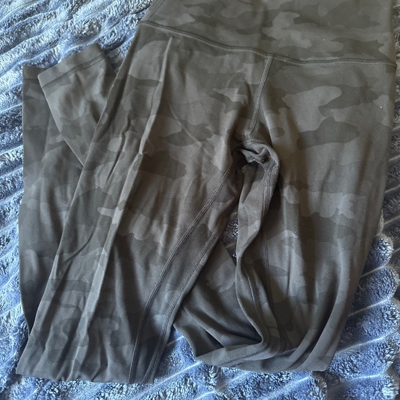 Lululemon Align Camo Leggings - Picture 1 of 2